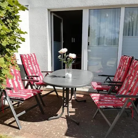 Апартаменты Yachthafenresidenz-wohnung-9102-878 *